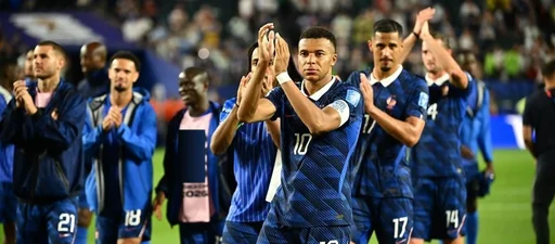法国3-0胜伊拉克后返波士顿，训练推迟1小时
